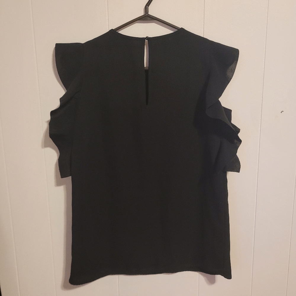 dstudio Women's Ruffle Sleeve Top - Picture 6 of 7